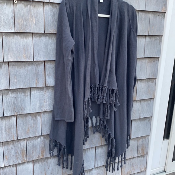 Garnet Hill Open front sleeved cape - Picture 2 of 9